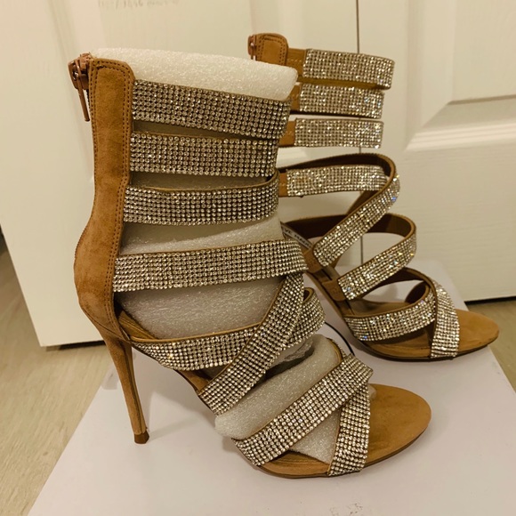 Brand new MALIKA Steve Madden Heels - Picture 5 of 7